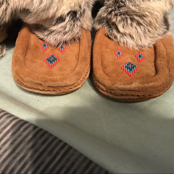 Indigenous hand sewn mukluks ladies size 10 - Picture 2 of 5